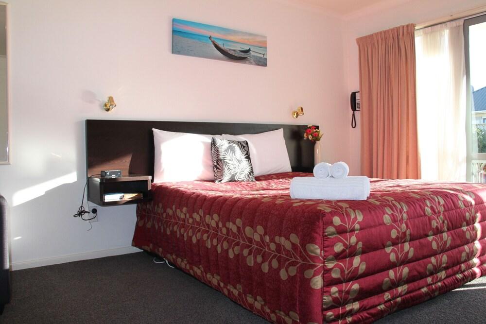 Alcala Motor 4* Christchurch